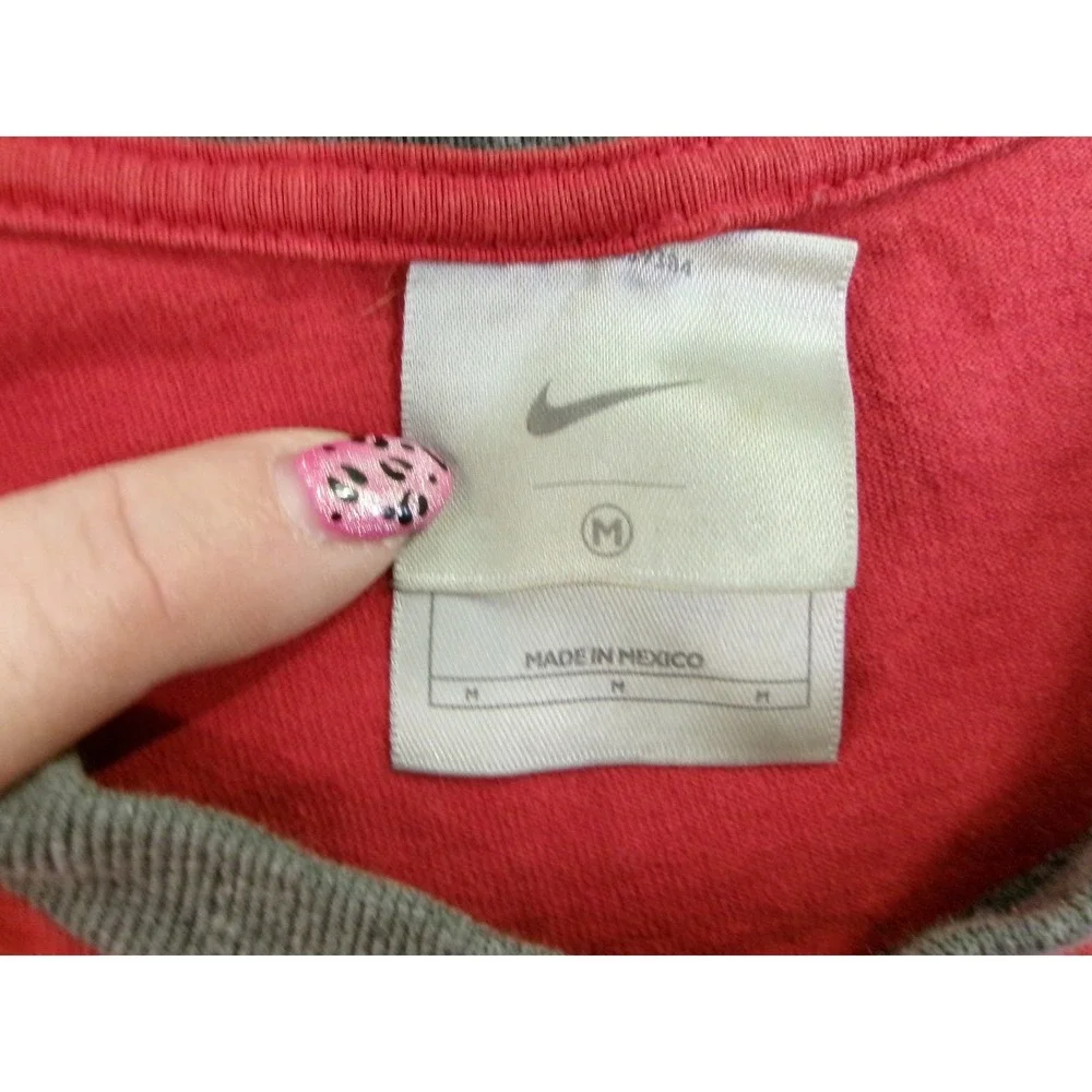 Nike running graphic